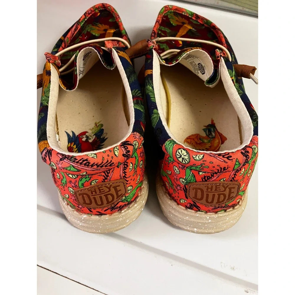 Hey Dude Wally Margaritaville Mens Size 10 Tropical Parrot Print Loafers